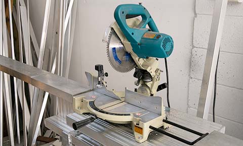 picture of a mitre saw setup